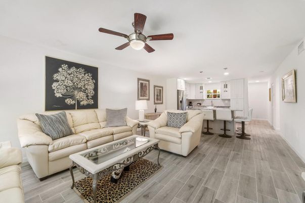 Interior, Kitchen, Living room, Recessed Lighting, Wood Texture Flooring