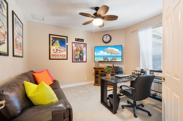 Home Office, Interior