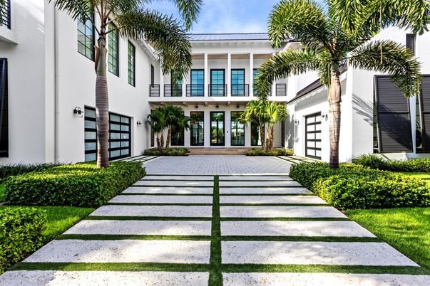 Attached, Exterior, Facade, Modern