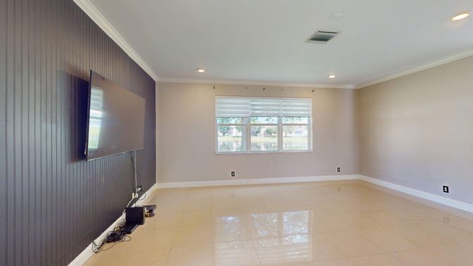 Empty room, Interior, Recessed Lighting