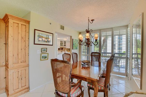 Chandelier, Dining room, Interior