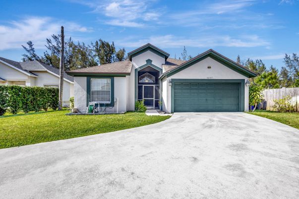 Attached, Backyard, Exterior, Facade, Ranch