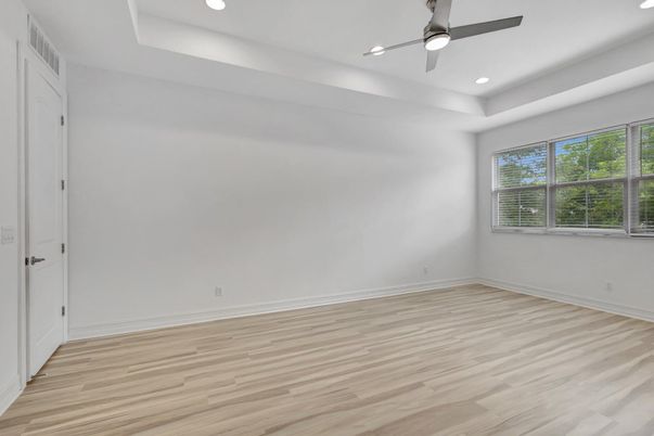 Empty room, Interior, Recessed Lighting, Wood Texture Flooring