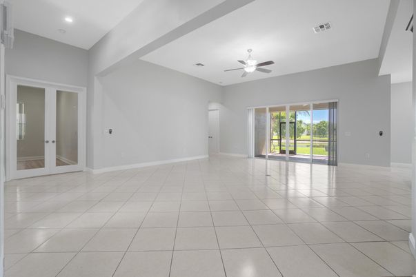 Empty room, Interior, Recessed Lighting