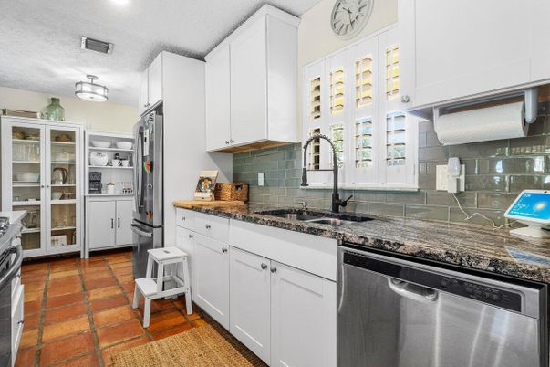 Interior, Kitchen, Stainless Steel Appliances