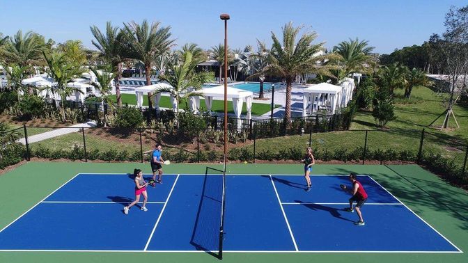 Exterior, Tennis Courts