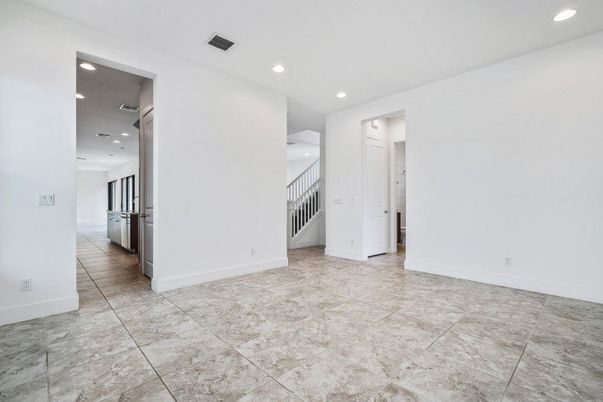 Empty room, Interior, Recessed Lighting
