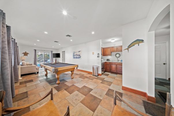 Billiard Table, Game Room, Interior, Recessed Lighting