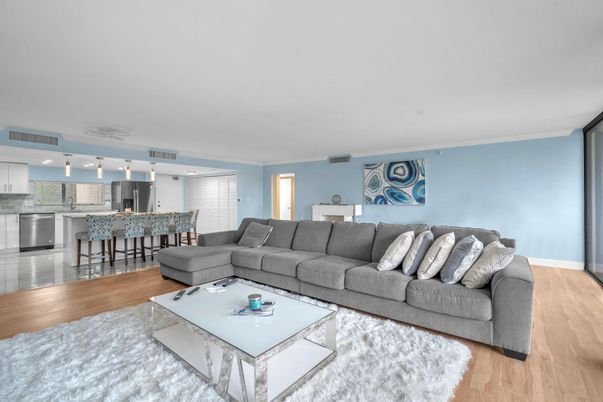 Interior, Kitchen, Living room, Pendant Lights, Stainless Steel Appliances, Wood Texture Flooring