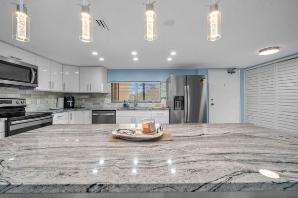 Interior, Kitchen, Pendant Lights, Recessed Lighting, Stainless Steel Appliances