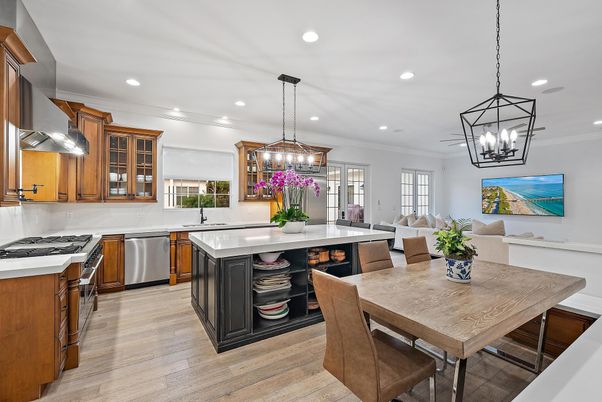 Dining room, Interior, Kitchen, Pendant Lights, Recessed Lighting, Stainless Steel Appliances, Wood Texture Flooring