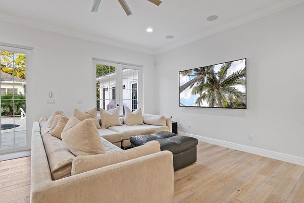 Interior, Living room, Recessed Lighting, Wood Texture Flooring