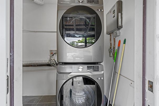 Interior, Utility Closets, Washer