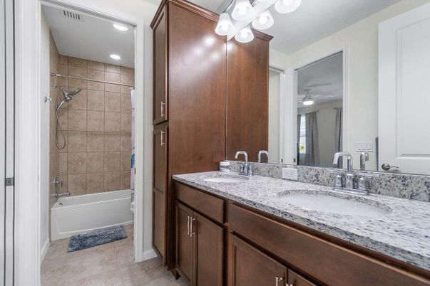 Bathroom, Dual Sink Vanities, Interior, Recessed Lighting