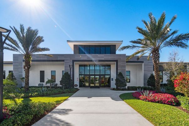 Backyard, Exterior, Facade, Modern
