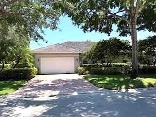 Attached, Exterior, Facade, Ranch