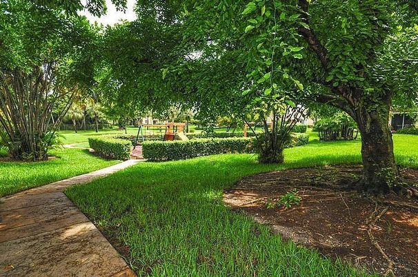 Backyard, Exterior, Playground