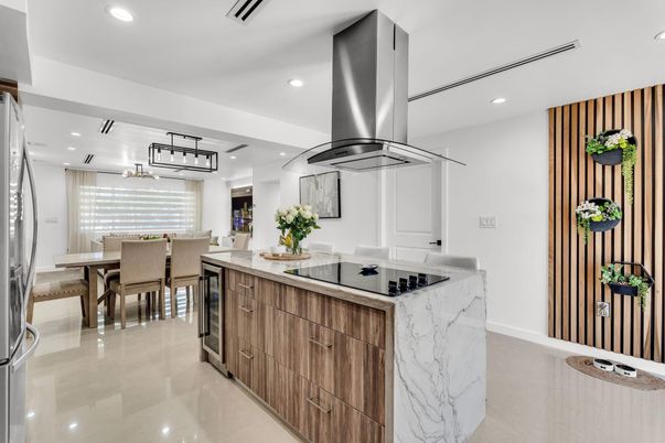 Dining room, Interior, Kitchen, Pendant Lights, Recessed Lighting, Stainless Steel Appliances