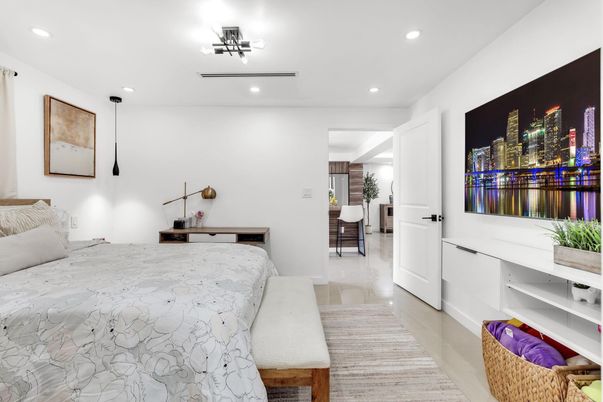 Bedroom, Interior, Recessed Lighting