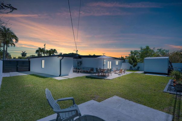 Backyard, Exterior