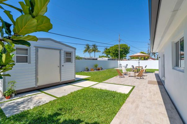 Backyard, Exterior