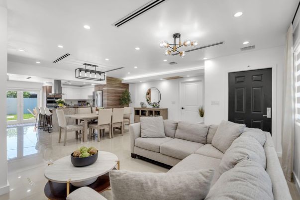 Dining room, Interior, Kitchen, Living room, Pendant Lights, Recessed Lighting, Stainless Steel Appliances