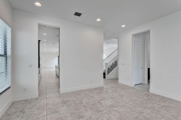 Empty room, Interior, Recessed Lighting