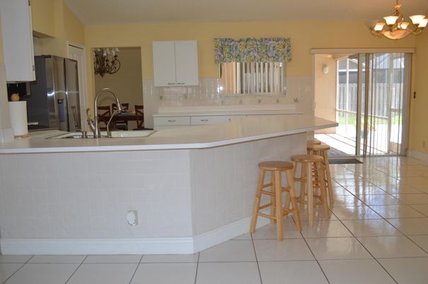 Chandelier, Interior, Kitchen