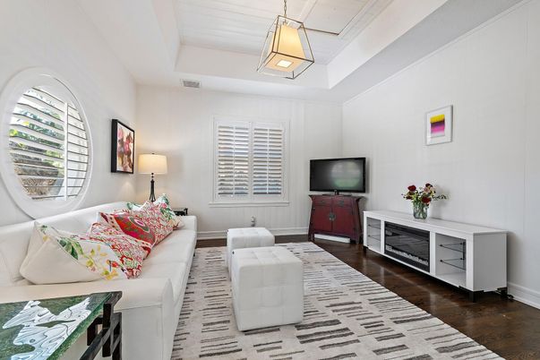 Interior, Living room, Pendant Lights, Wood Texture Flooring