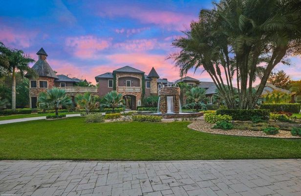 Backyard, Exterior, Facade, French Provincial