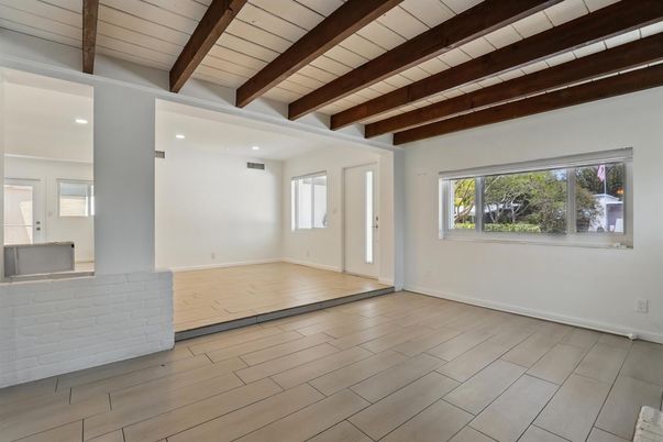 Empty room, Interior, Recessed Lighting, Wooden Beams, Wood Texture Flooring