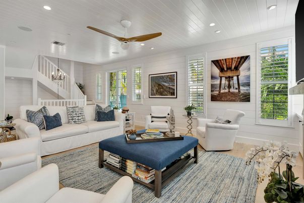 Interior, Living room, Pendant Lights, Recessed Lighting, Wood Texture Flooring