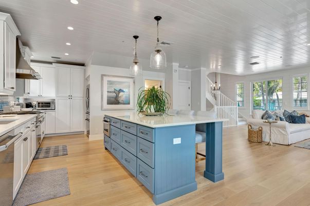 Interior, Kitchen, Living room, Pendant Lights, Recessed Lighting, Stainless Steel Appliances, Wood Texture Flooring