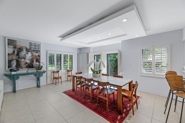 Dining room, Interior, Recessed Lighting