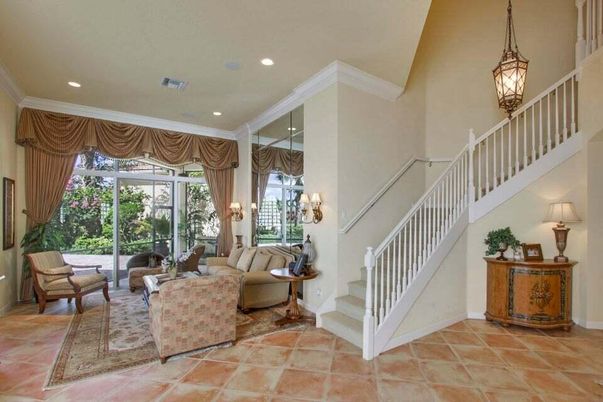 Interior, Living room, Pendant Lights, Recessed Lighting