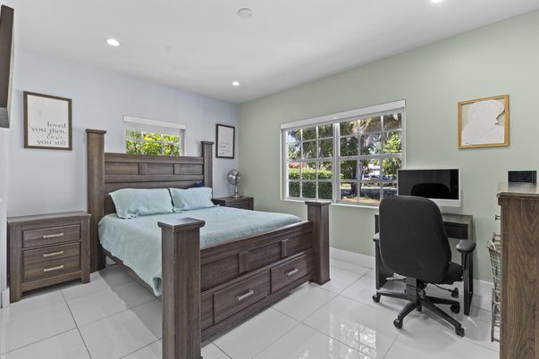 Bedroom, Home Office, Interior, Recessed Lighting