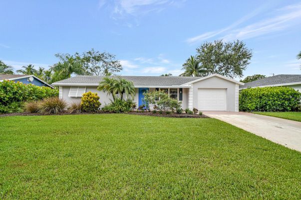 Attached, Backyard, Exterior, Facade, Ranch