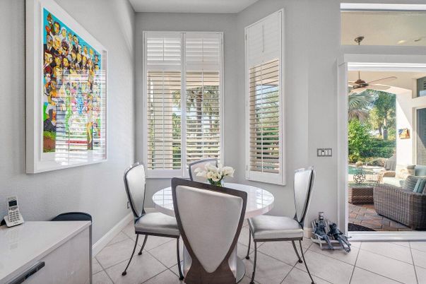 Dining room, Interior, Recessed Lighting