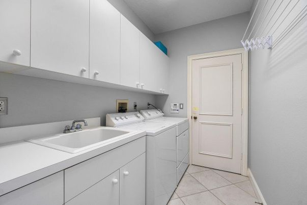 Interior, Washer