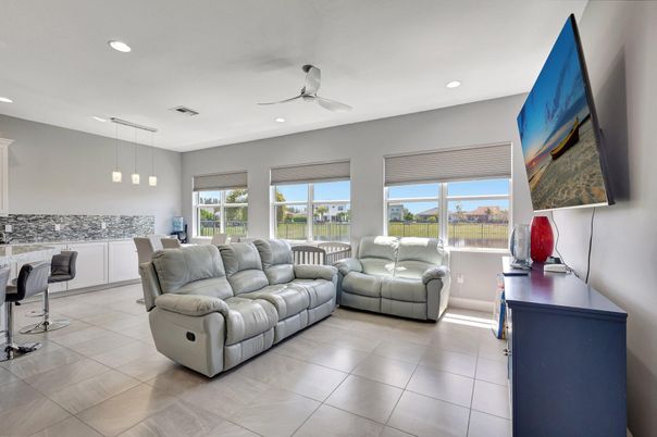 Dining room, Interior, Living room, Pendant Lights, Recessed Lighting