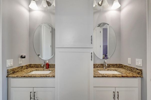 Bathroom, Dual Sink Vanities, Interior
