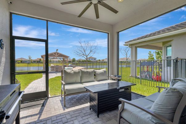 Interior, Sun Room, Water
