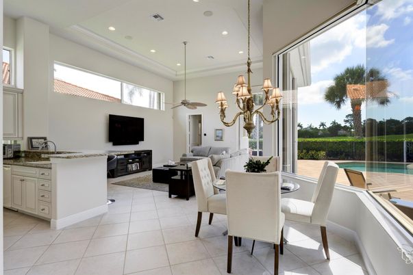 Chandelier, Dining room, Interior, Living room, Recessed Lighting