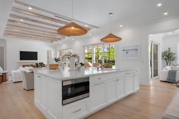 Interior, Kitchen, Living room, Pendant Lights, Recessed Lighting, Stainless Steel Appliances, Wooden Beams, Wooden Ceilings, Wood Texture Flooring