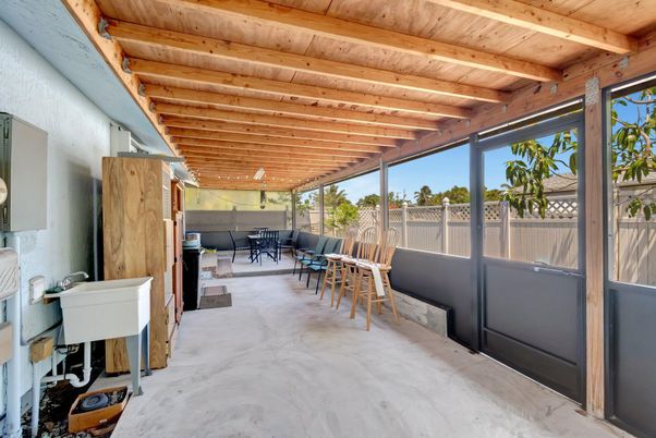 Interior, Sun Room, Wooden Beams, Wooden Ceilings