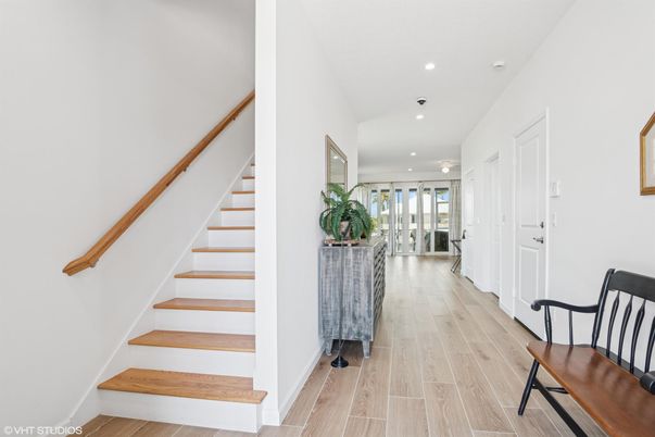 Interior, Recessed Lighting, Wood Texture Flooring