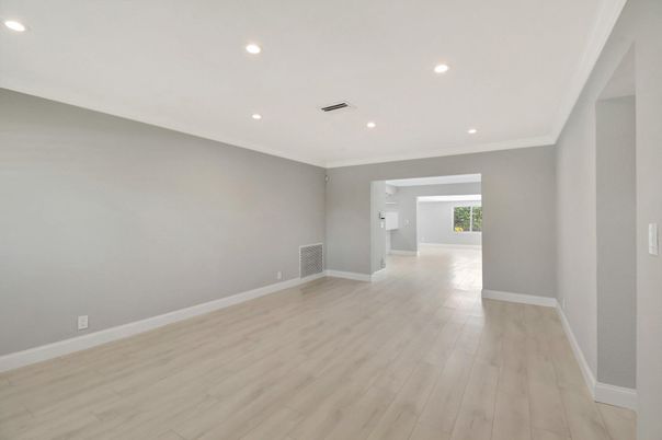Empty room, Interior, Recessed Lighting, Wood Texture Flooring