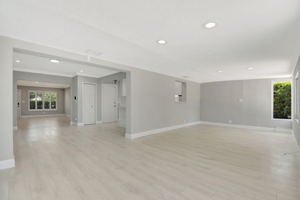 Empty room, Interior, Recessed Lighting, Wood Texture Flooring