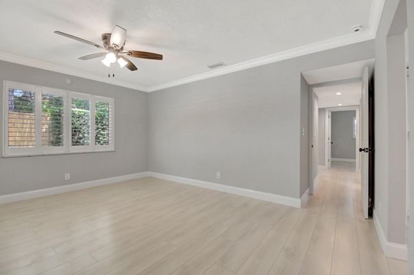 Empty room, Interior, Recessed Lighting, Wood Texture Flooring