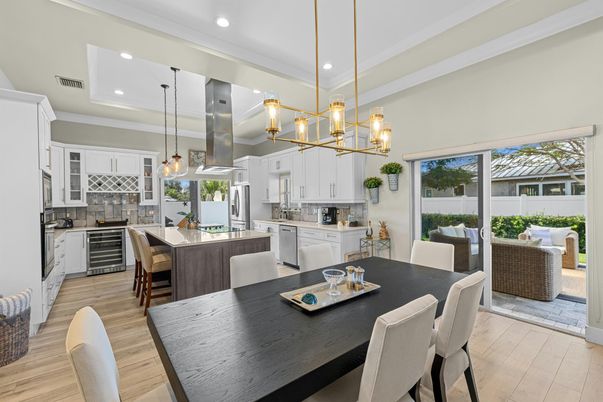 Dining room, Interior, Kitchen, Pendant Lights, Recessed Lighting, Wood Texture Flooring